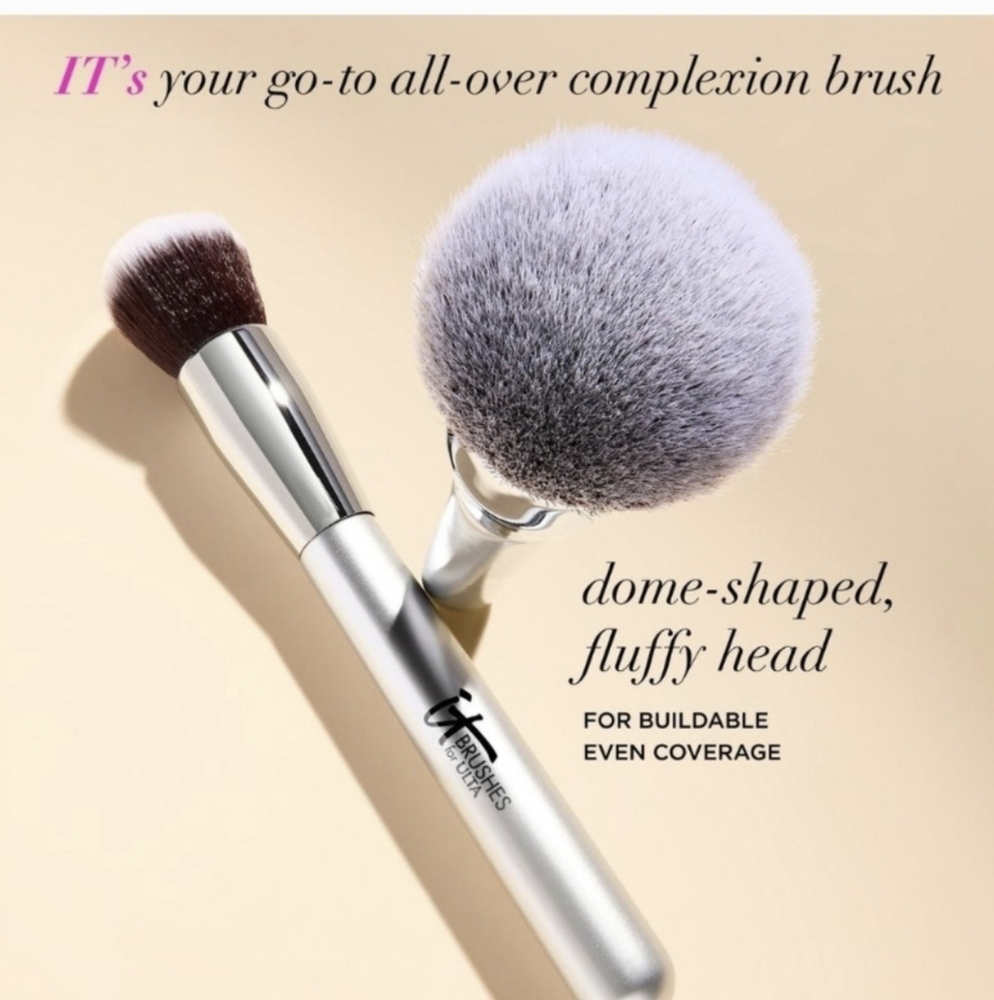 NWT IT Cosmetics Airbrush Complexion Brush - Picture 2 of 2